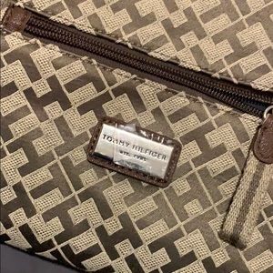 Tommy Hilfiger bag